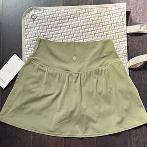LULULEMON ALIGN HIGH RISE SKIRT IN BAY LEAF SZ 8 NWT